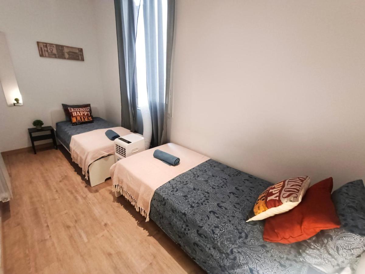 Private Rooms In Born Barcelona Eksteriør billede